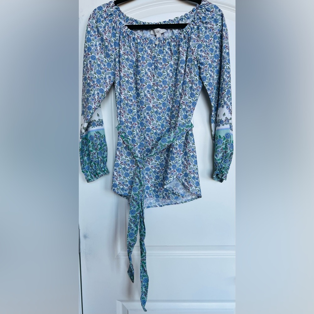 Blouse from Loft. Used, in great condition.
